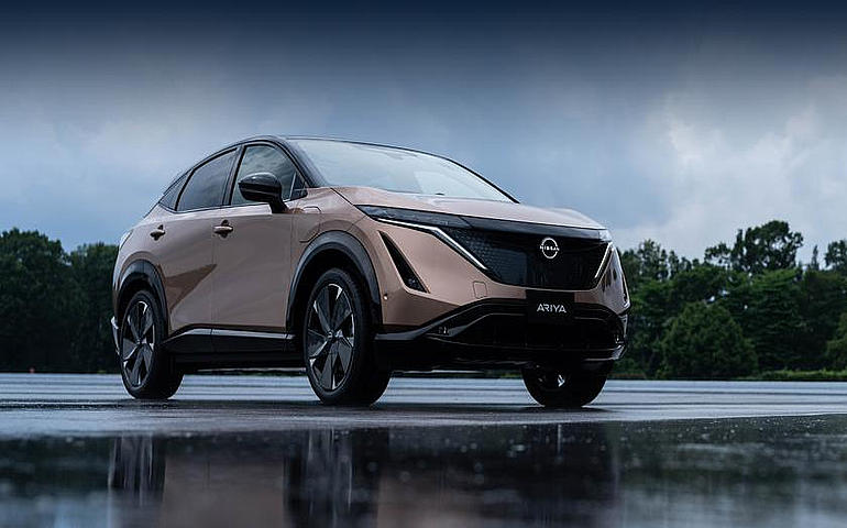 Nissan Ariya: an electric crossover with a range of up to 500 kilometers